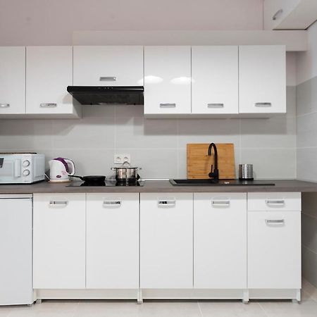 Luxury In City -3- Studio Bright & Secure Free Parking Λοτζ Εξωτερικό φωτογραφία